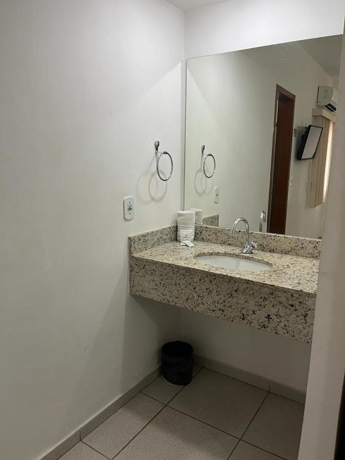 Larison Economy Hotell Pôrto Velho Eksteriør bilde